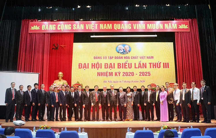 Sản phẩm IMG_2388_817_anhtintuc — Cao Su Sao Vàng - Công Ty CP Cao Su Sao Vàng — MST 0100100625