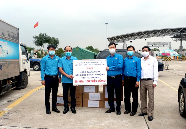 Sản phẩm IMG_4138_846_anhtintuc — Cao Su Sao Vàng - Công Ty CP Cao Su Sao Vàng — MST 0100100625