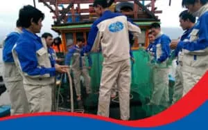 Sản phẩm tuyen thuyen vien danh ca han quoc 300x188 — Công Ty Cổ Phần Cung ứng Nhân Lực Quốc Tế Và Thương Mại — MST 0100110415