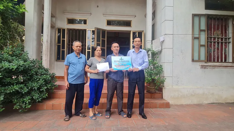 Sản phẩm trao tang nha nguyen huu thinh ngay 26 thang 6 nam 2026 — Tổng Công ty Cổ phần Dịch vụ Kỹ Thuật Dầu Khí Việt Nam (PTSC) — MST 0100150577