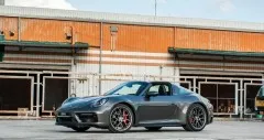 Sản phẩm 240 127 chi tiet porsche 911 targa kem gia lan banh 032023 1678784781 — Xe Hơi Toyota - Đại Lý Toyota Mỹ Đình — MST 0100445038