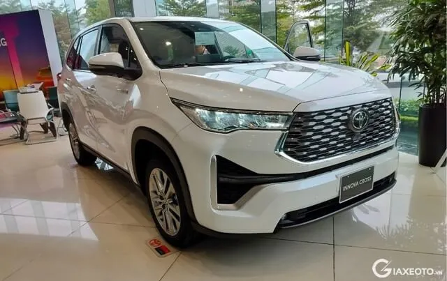 Sản phẩm 640 Toyota Innova Cross gia xe — Xe Hơi Toyota - Đại Lý Toyota Mỹ Đình — MST 0100445038