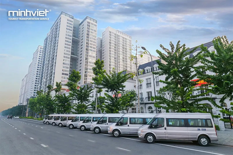 Sản phẩm dich vu cho thue xe dua don nhan vien 45 cho — Công Ty TNHH Dịch Vụ Minh Việt — MST 0100981892