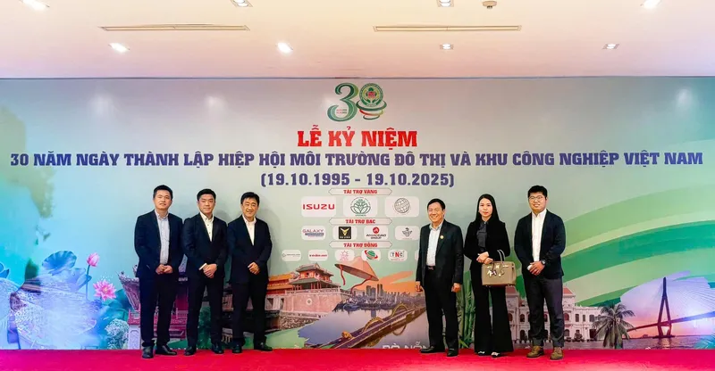 Sản phẩm anh chup chung — Ô Tô Hiệp Hòa - Công Ty CP Tập Đoàn Ô Tô Hiệp Hòa — MST 0101033072