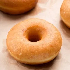 Sản phẩm thumbnail_1_banh donut — Công Ty TNHH Thương Mại Dương Quang — MST 0101040601