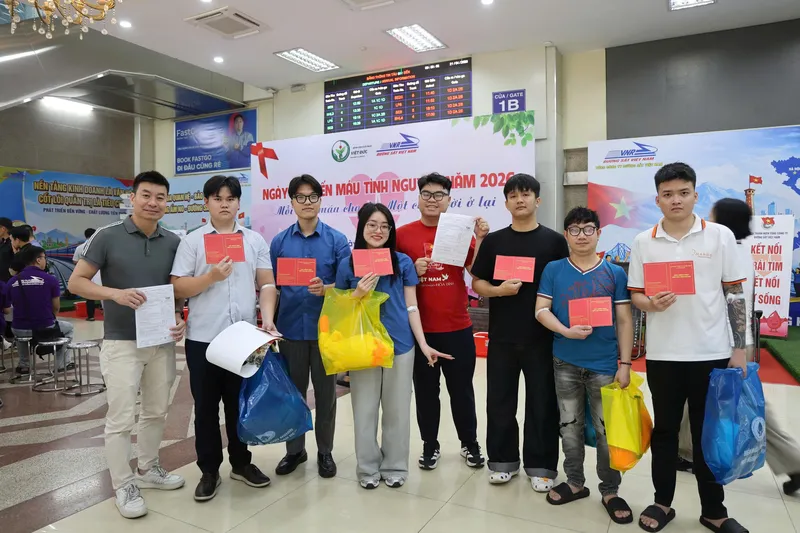 Sản phẩm z7747953043609_3fed5537957493c8032d47ee69219f78_4f149381 — Vận Chuyển Đường Sắt Ratraco - Công Ty CP Vận Tải Và Thương Mại Đường Sắt — MST 0101206286