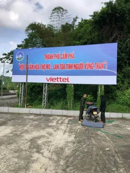 Sản phẩm z5656064305031_8283a4fbbb23f5d0e55ff4761d187a02_small — Công Ty TNHH Thương Mại Và Dịch Vụ Chiếu Sáng Đức Anh — MST 0101334009