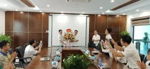 Sản phẩm 1 2 300x138 5 — Công Ty Cổ Phần Đầu Tư Thương Mại Và Sản Xuất Bao Bì Phương Linh — MST 0101348918