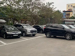 Sản phẩm cho thue xe 4 cho hoamai — Công Ty Đầu Tư Thương Mại & Du Lịch Hoa Mai — MST 0101350113