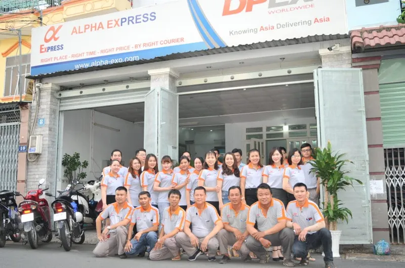 Sản phẩm hinh nhan vien alpha express 1024x680 — Công Ty Cổ Phần Vận Tải Và Chuyển Phát Nhanh An Pha — MST 0101371265