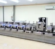 Sản phẩm day chuyen in decal 1 — Túi Vải Không Dệt Quang Trung - Công Ty TNHH In Và Dịch Vụ Thương Mại Quang
Trung — MST 0101404023