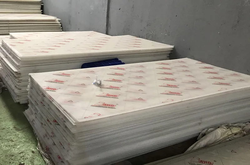 Sản phẩm tam nhua pp la gi.JPG — Công Ty TNHH Đầu Tư Và Thương Mại Việt Hùng — MST 0101502214