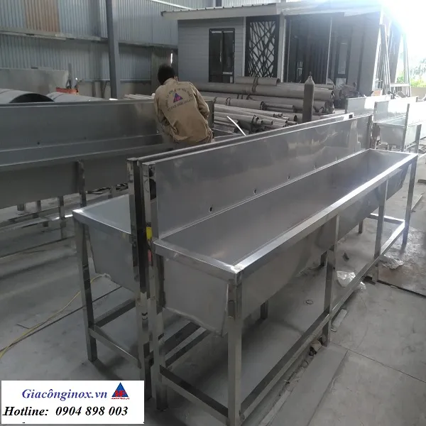 Sản phẩm mang rua tay inox — Gia Công Inox Hòa Phát - Công Ty TNHH Xuất Nhập Khẩu Và Thương Mại Hòa Phát — MST 0101503708