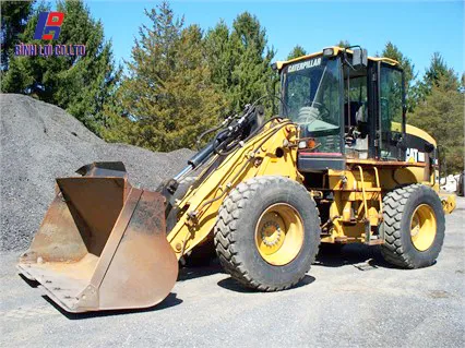 Sản phẩm cho_thue_may_xuc_lat_2003_caterpillar_924g_0 — Máy Móc Xây Dựng Bình Lợi - Công Ty TNHH Bình Lợi — MST 0101612778