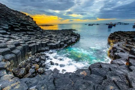 Sản phẩm Postumtravel 2024 ganh da dia phu yen 1 450x300 — Công Ty Cổ Phần Du Lịch Và Thương Mại Hải Đăng — MST 0101731119