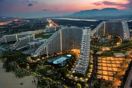 Sản phẩm PostumTravel 2024 1 16 450x300 — Công Ty Cổ Phần Du Lịch Và Thương Mại Hải Đăng — MST 0101731119