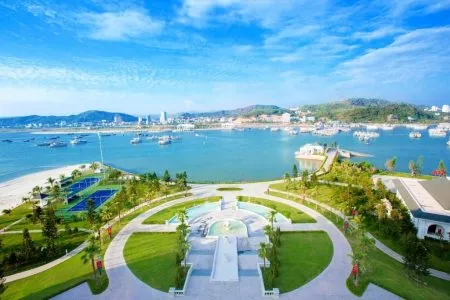 Sản phẩm Vinpearl Resort Spa Ha Long Postum 2024 4 450x300 — Công Ty Cổ Phần Du Lịch Và Thương Mại Hải Đăng — MST 0101731119