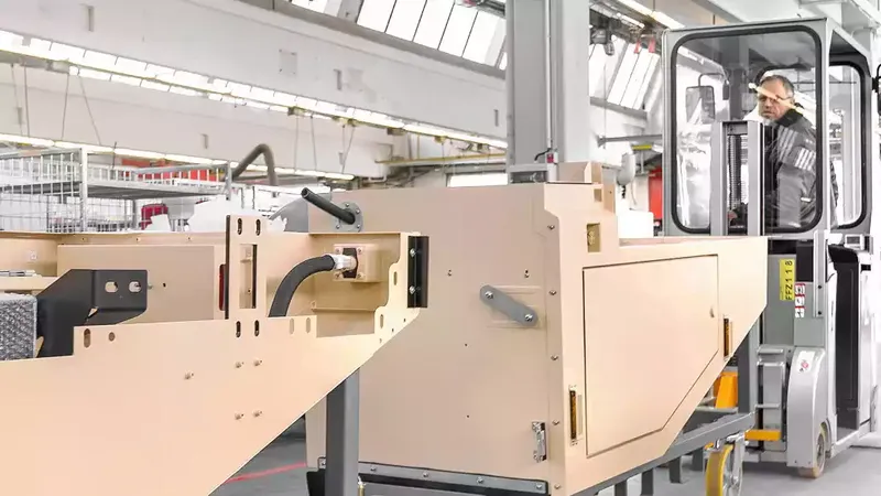 Sản phẩm Branchen_maschinenbau_stage_05 — Xe Nâng TCID - Công Ty Cổ Phần Phân Phối Công Nghiệp T&C — MST 0101788450