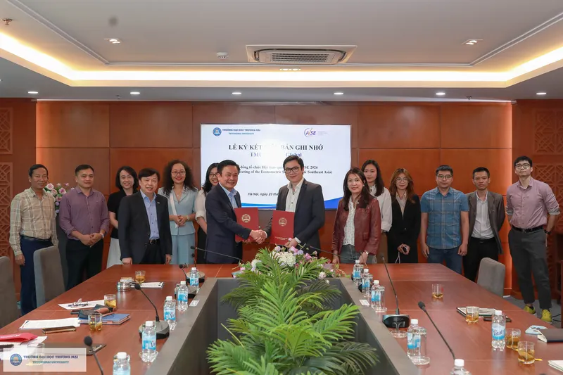 Sản phẩm news 1774318194 — Đại Học Thương Mại — MST 0101811300