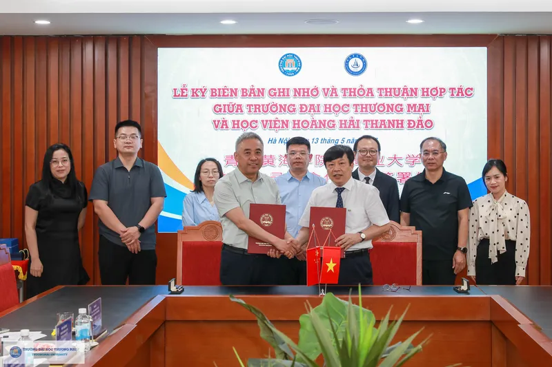 Sản phẩm news 1779071831 — Đại Học Thương Mại — MST 0101811300