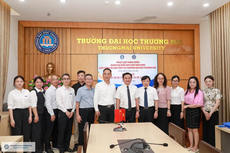 Sản phẩm news 1779853895 — Đại Học Thương Mại — MST 0101811300