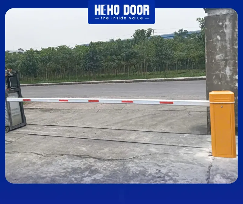 Sản phẩm Lap dat barrier tu dong giup kiem soat phuong tien ra vao hieu qua — Công Ty CP Cơ Khí Xây Dựng Trường Hinh — MST 0101886169