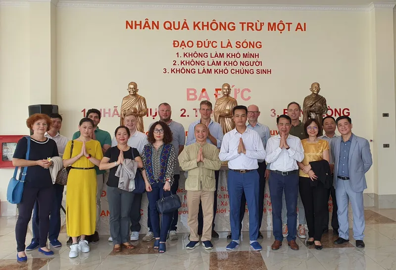Sản phẩm z3937430757188_9ec80a9883200469f2e3539a04aa4a93 — Công Ty CP Diligo Holdings — MST 0101948859