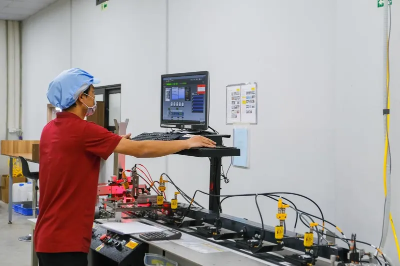 Sản phẩm tam nien anh nhan vien 039 — Công Ty Cổ Phần Sản Xuất Và Thương Mại Phụ Liệu Ngành May Tam Niên — MST 0101973407