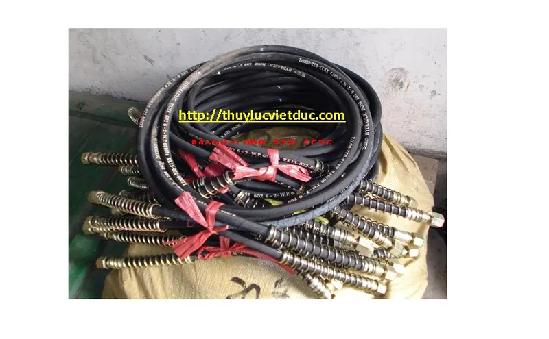 Sản phẩm duong_ong_thuy_luc — Công Ty Cổ Phần Thiết Bị Thuỷ Lực Việt Đức — MST 0102018750