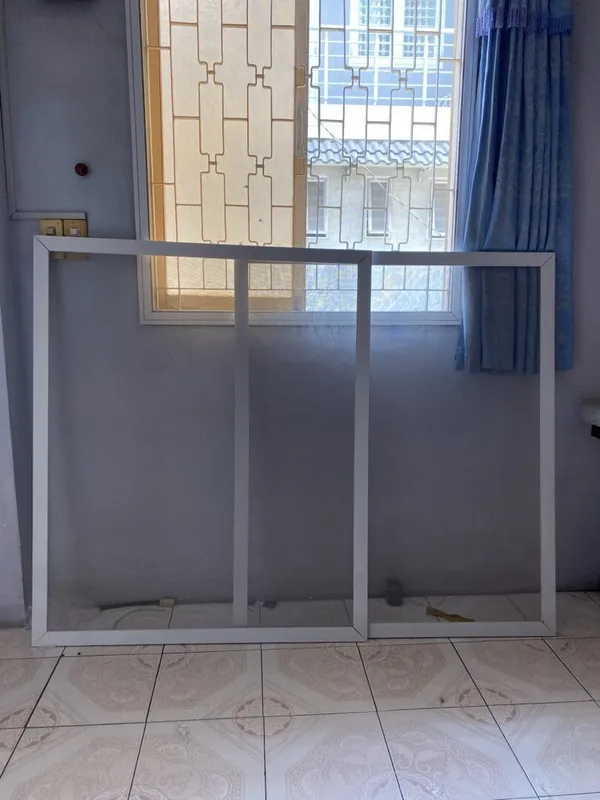 Sản phẩm z4243502032650_7e5c82aaf09e1e29e06467b2e6c13d63 — Vách Ngăn Lạnh - Cửa Hàng Cửa Lưới Thu Hà — MST 0102063506