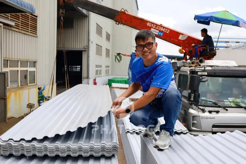 Sản phẩm du an 10000m2 ton nhua pvc asa lop thung nha xuong che tao may tai hai phong anh 6 — Công Ty TNHH Vật Liệu Nhiệt Phát Lộc — MST 0102147192