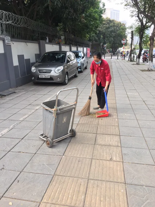 Sản phẩm z2600952558037_d3ddfd0104f51b6d8c2592d5fdd451bd — Vietcleaning - Công Ty CP TM Và DV Làm Sạch Công Nghiệp Việt — MST 0102399432