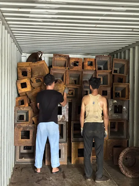 Sản phẩm hinh anh van chuyen 4 — Gang Đúc Hùng Anh Hà Nội - Công Ty TNHH Hùng Anh Hà Nội — MST 0102494005