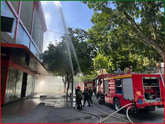 Sản phẩm fire (8) — Xe Cứu Hỏa Minh Long - Công Ty Cổ Phần Đầu Tư Xuất Nhập Khẩu Quốc Tế Minh Long — MST 0102547546