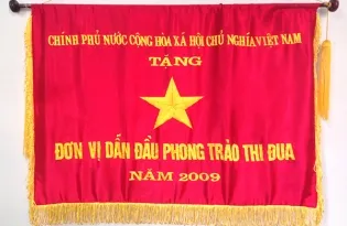 Sản phẩm  uploaded 2015 11_Co thi dua CP_VVFC 2009 copy_cr_315x205 — Công Ty Cổ Phần Định Giá Và Dịch Vụ Tài Chính Việt Nam VVFC — MST 0102576353
