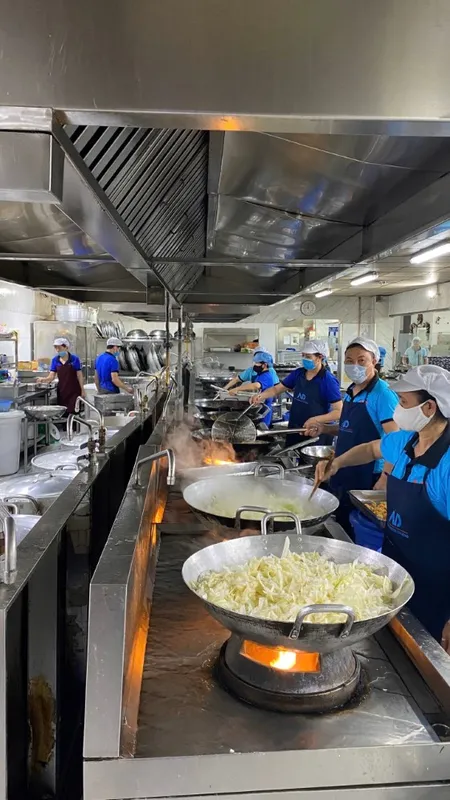 Sản phẩm nhan vien adongfood 19 Medium — Công Ty TNHH Dịch Vụ Á Đông — MST 0102728655