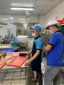 Sản phẩm nhan vien adongfood 5 Medium 225x300 — Công Ty TNHH Dịch Vụ Á Đông — MST 0102728655