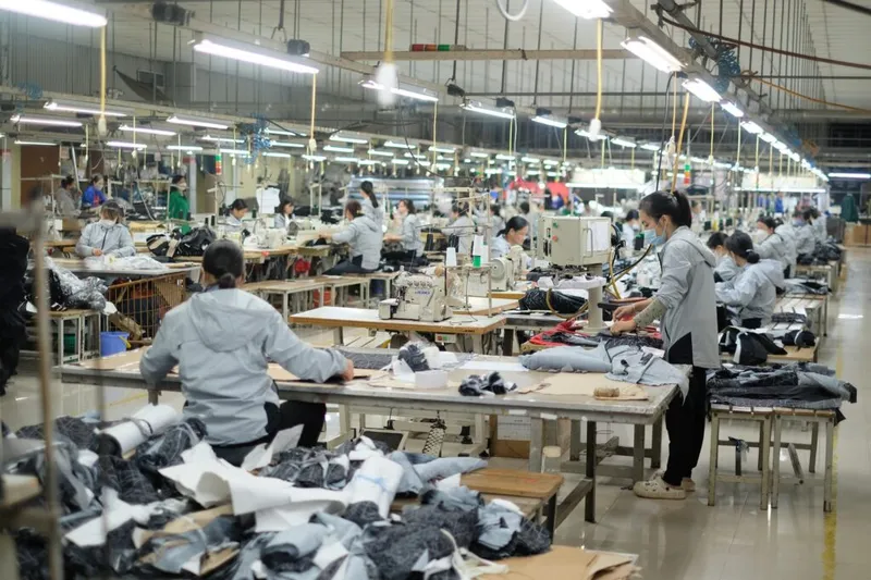 Sản phẩm z5138542350033_997fb3a35af1d4f2a6d3d85864497dc6 1024x682 — Công Ty Cổ Phần May Thanh Trì — MST 0102737811