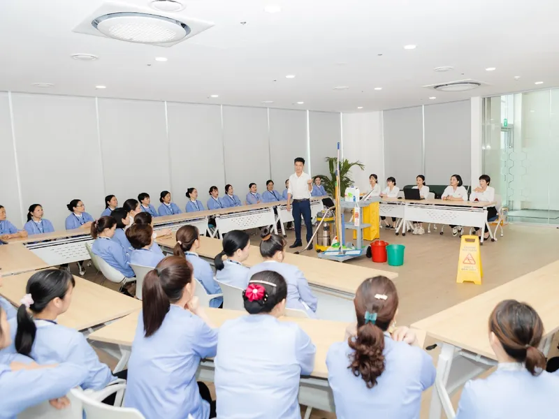 Sản phẩm daotaolamsach — Vệ Sinh Clean House Việt Nam - Công Ty TNHH Thương Mại Và Dịch Vụ Tổng Hợp Nhà
Sạch — MST 0102759815