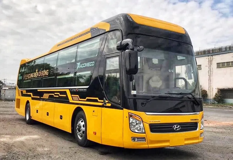 Sản phẩm Xe khách Tracomeco Universe Dcar CDDD G26W   ảnh 1 — Công Ty Cổ Phần Đầu Tư Liên Doanh Quốc Tế Ami — MST 0102785773