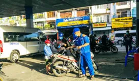 Sản phẩm nguoi_dan_do_xang_tai_cay_xang_khu_vuc_ma_vong 273x160 — Tạp Chí Thủy Sản Việt Nam — MST 0102798966