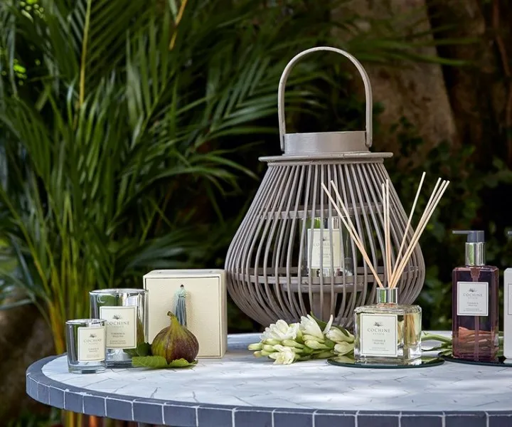 Sản phẩm  uploaded san pham Noi that PHong tam cochine Candles_Tuberrose & Wild fig4_cr_720x600 — Công Ty TNHH Thiết Kế Thời Trang Tân Mỹ — MST 0103484225