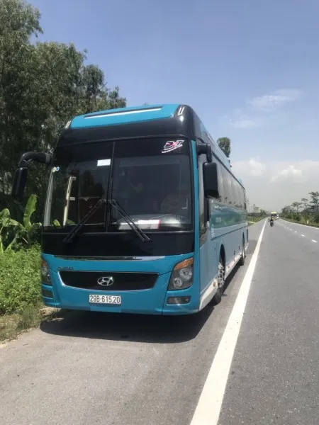 Sản phẩm thumbnail_2_thue xe 45 univer primer — Công Ty TNHH Liên Doanh Quốc Tế DNT — MST 0103759046