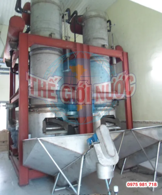 Sản phẩm Máy đá viên tinh khiết 25 tấn — Công Ty TNHH Sản Xuất Thương Mại Thế Giới Nước — MST 0103962016