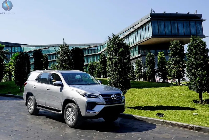Sản phẩm xe chở tiền Toyota Fortuner 1 — Công ty Cổ Phần Xuất Nhập Khẩu An Phú Thành — MST 0104049602