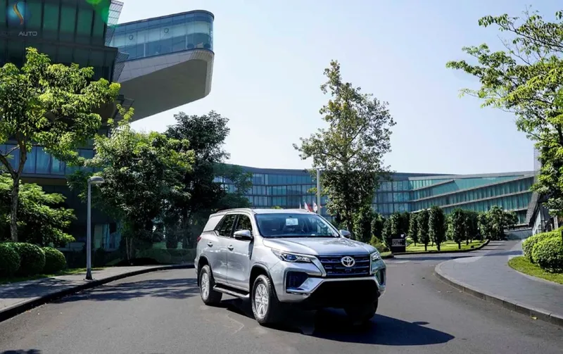 Sản phẩm xe chở tiền Toyota Fortuner 13 — Công ty Cổ Phần Xuất Nhập Khẩu An Phú Thành — MST 0104049602