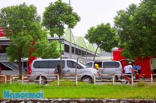 Sản phẩm xe khach lien tinh tra hinh nhieu loan thi truong van tai hanh khach — Công Ty CP Quốc Tế HMT Việt Nam — MST 0104095870