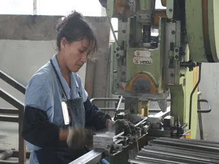 Sản phẩm 1338779275aboutus_4 — Công Ty TNHH Dịch Vụ Sản Xuất Và Thương Mại Vân Anh — MST 0104124698