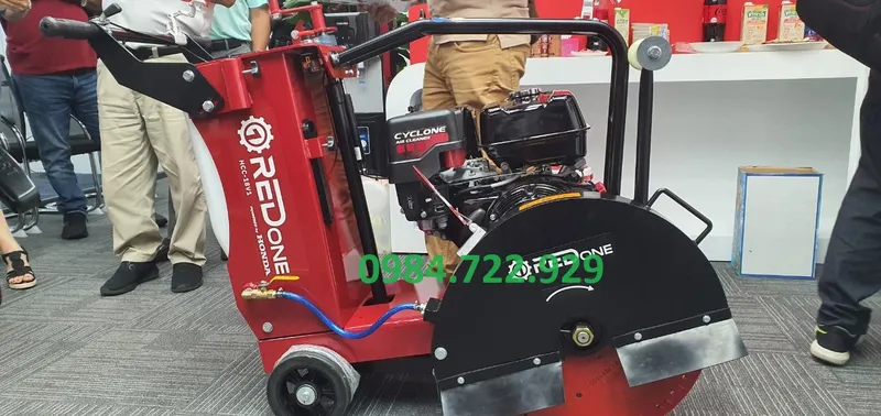 Sản phẩm 1704357832may cat be tong 18V HCC. — Công Ty TNHH Thiết Bị Phụ Tùng Tân Hòa Phát — MST 0104197431