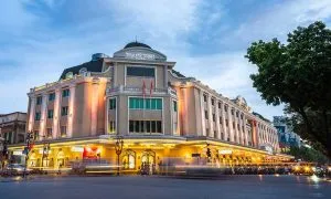 Sản phẩm Tràng Tiền Plaza 300x180 — Dây Cáp Điện Nam Hà Nội - Công Ty Cổ Phần Thương Mại Vật Liệu Điện Nam Hà Nội — MST 0104587840
